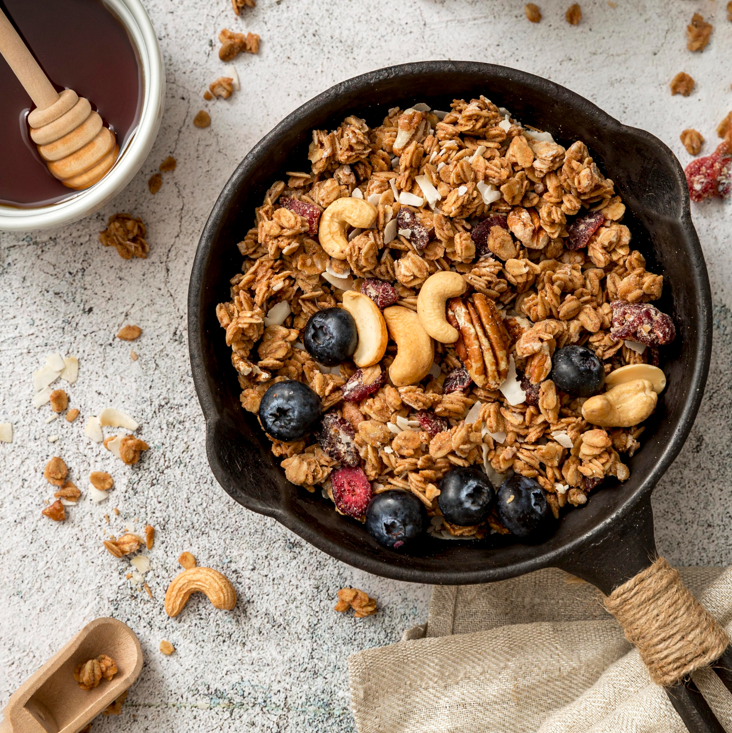 Thực hư chuyện ăn hạt ngũ cốc granola gây tăng cân